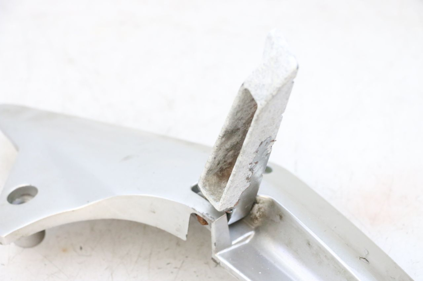 photo de PEDANA POSTERIORE SINISTRA SUPPORTO JM MOTORS GTS 125 (2015 - 2019) - Altra angolazione