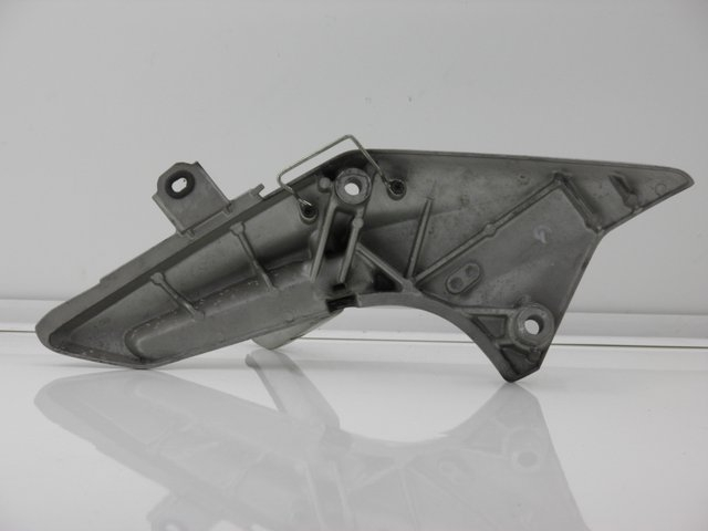 photo de PEDANA POSTERIORE SINISTRA SUPPORTO HONDA FJS SILVER WING ABS 600 (2004 - 2007) - Dettaglio del componente