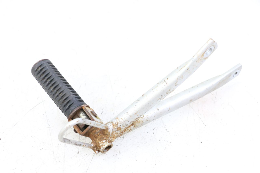 photo de PEDANA POSTERIORE SINISTRA SUPPORTO KYMCO STRYKER OFF ROAD 125 (1999 - 2005) - Vista d'insieme del prodotto