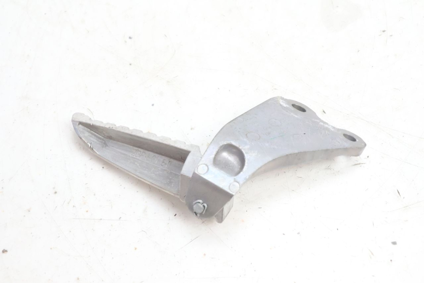 photo de PEDANA POSTERIORE SINISTRA SUPPORTO YAMAHA N-MAX NMAX 125 (2021 - 2024) - Dettagli dei punti di fissaggio