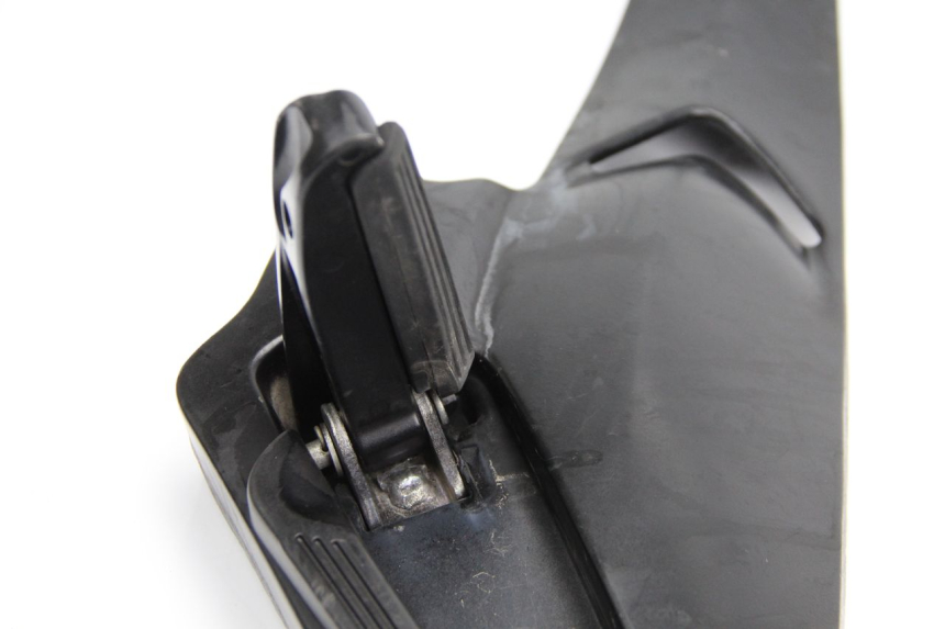 photo de PIASTRA PEDANA POSTERIORE SINISTRA GILERA NEXUS 125 (2009 - 2013) - Dettaglio del componente