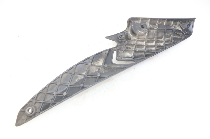 photo de PIASTRA PEDANA POSTERIORE SINISTRA GILERA NEXUS 125 (2007 - 2009) - Altra angolazione