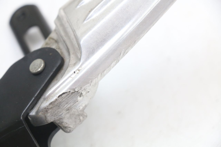 photo de Piastra poggiapiedi posteriore sinistra HONDA PCX (JF28) 125 (2009 - 2011) - Vista d'insieme del prodotto