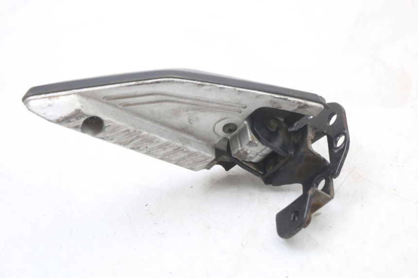 photo de PEDANA POSTERIORE SINISTRA SUPPORTO PEUGEOT BELVILLE 125 (2017 - 2021) - Vista d'insieme del prodotto