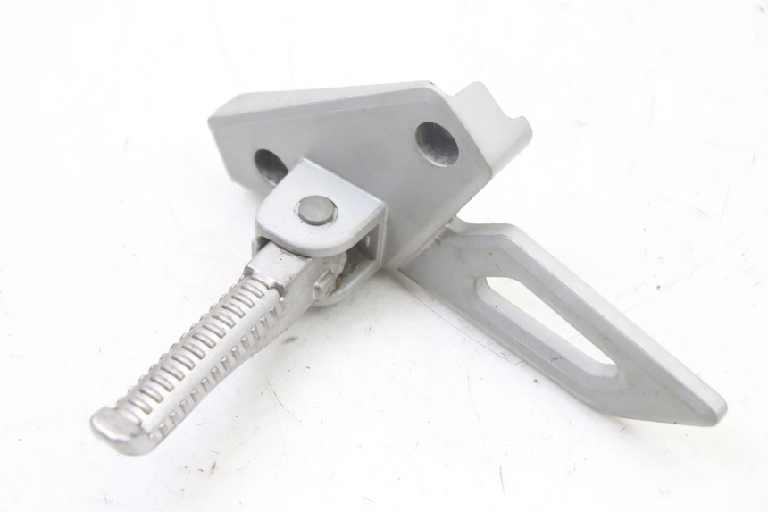 photo de PEDANA POSTERIORE SINISTRA SUPPORTO PEUGEOT SPEEDFIGHT 3 LC 2T 50 (2009 - 2015) - Vista principale