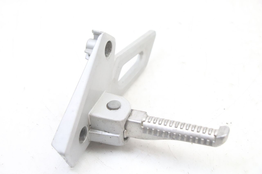 photo de PEDANA POSTERIORE SINISTRA SUPPORTO PEUGEOT SPEEDFIGHT 3 LC 2T 50 (2009 - 2015) - Dettaglio del componente