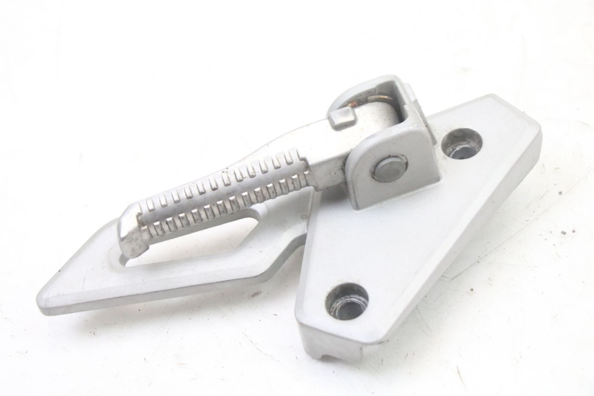 photo de PEDANA POSTERIORE SINISTRA SUPPORTO PEUGEOT SPEEDFIGHT 3 LC 2T 50 (2009 - 2015) - Primo piano tecnico