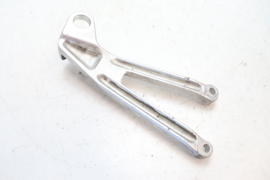 photo de PEDANA POSTERIORE SINISTRA SUPPORTO DUCATI SS IE DS CARENEE 1000 (2002 - 2006) - Zoom sullo stato d'uso