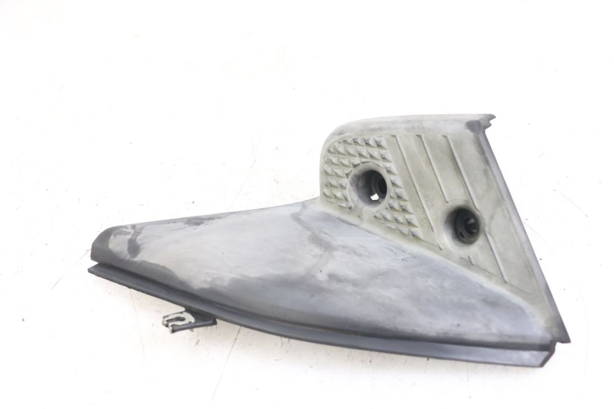 photo de PIASTRA PEDANA POSTERIORE SINISTRA MBK STUNT NAKED 50 (2004 - 2018) - Primo piano tecnico