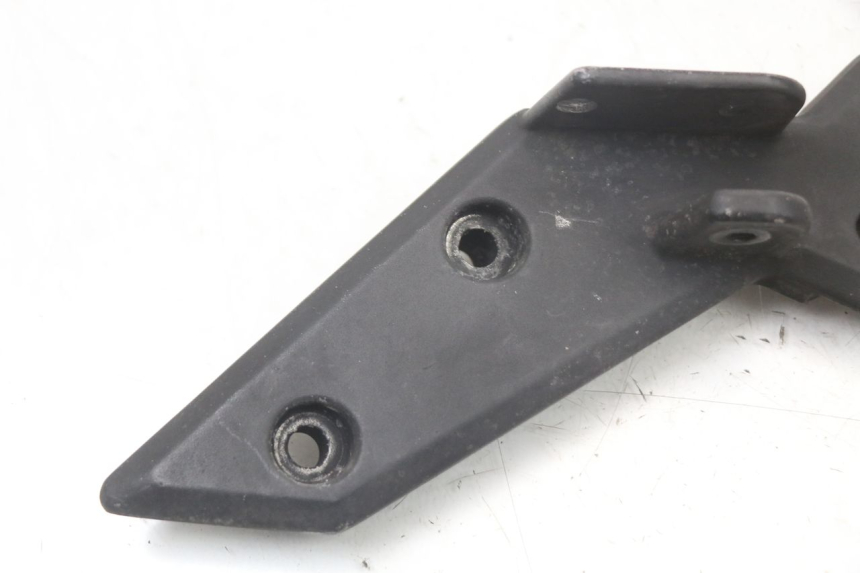 photo de PEDANA POSTERIORE SINISTRA SUPPORTO KYMCO SUPER 8 125 (2008 - 2015) - Dettaglio del componente