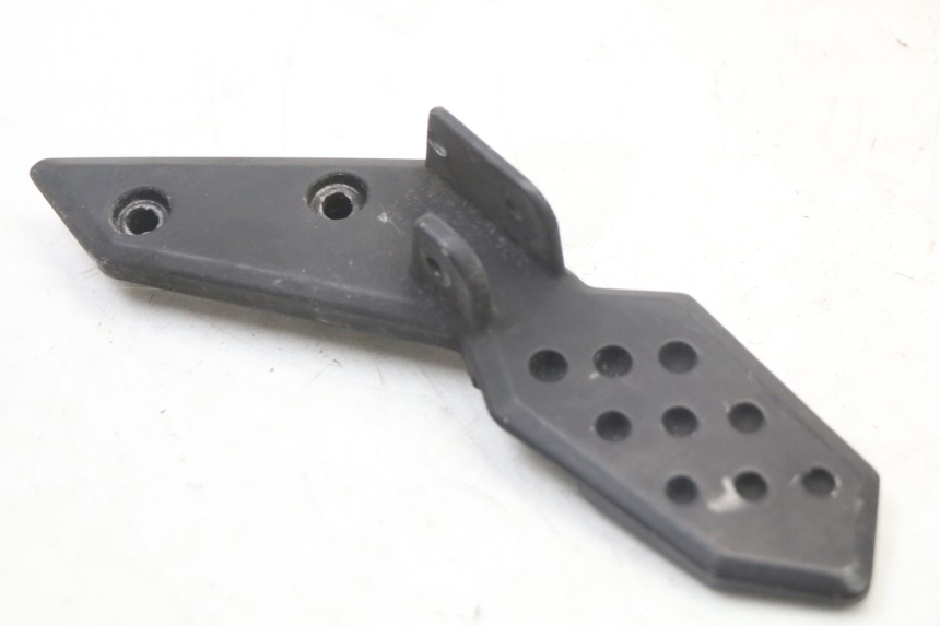 photo de PEDANA POSTERIORE SINISTRA SUPPORTO KYMCO SUPER 8 125 (2008 - 2015) - Altra angolazione