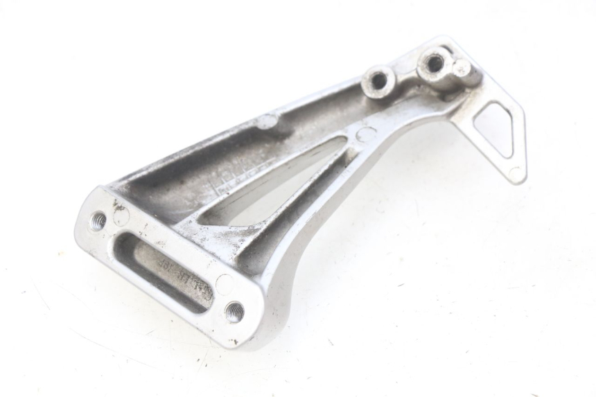 photo de PIASTRA PEDANA POSTERIORE SINISTRA SUZUKI SV N 650 (1999 - 2002) - Zoom sullo stato d'uso