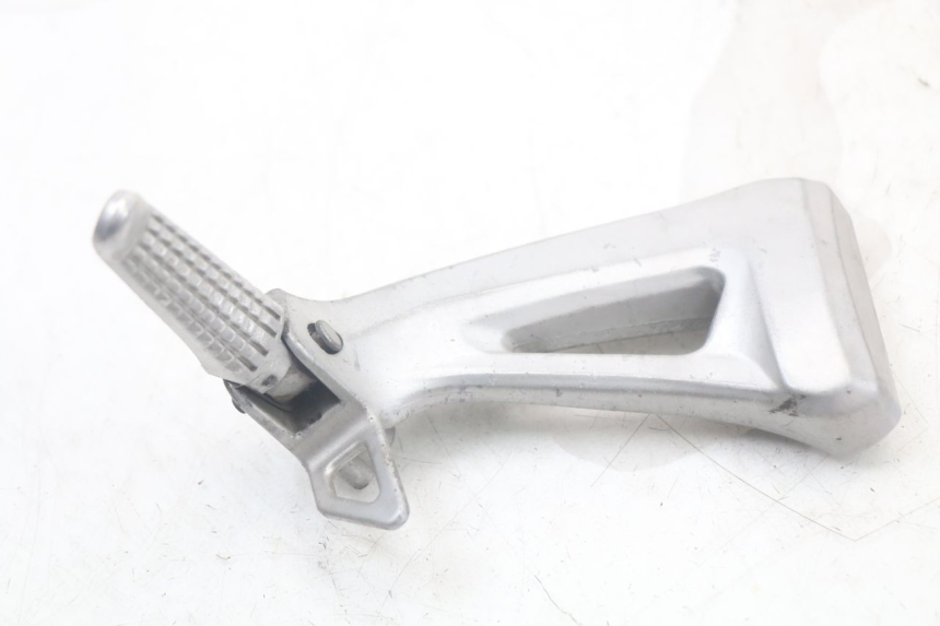 photo de PIASTRA PEDANA POSTERIORE SINISTRA SUZUKI SV N 650 (1999 - 2002) - Vista principale