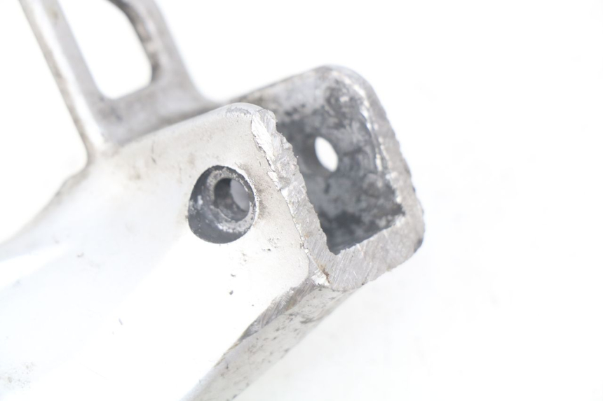 photo de PIASTRA PEDANA POSTERIORE SINISTRA SUZUKI SV S 650 (1999 - 2002) - Dettaglio del componente