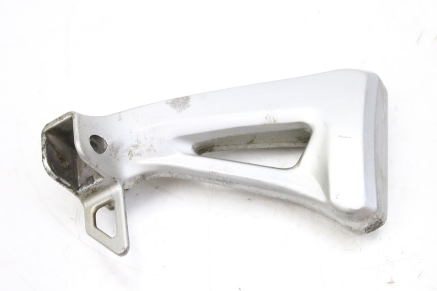 photo de PIASTRA PEDANA POSTERIORE SINISTRA SUZUKI SV S 650 (1999 - 2002) - Zoom sullo stato d'uso