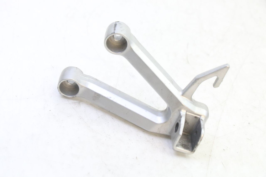 photo de PEDANA POSTERIORE SINISTRA SUPPORTO SUZUKI SV S 650 (2003 - 2009) - Dettaglio del componente