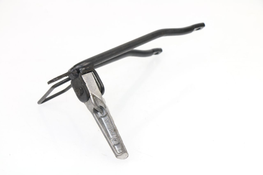 photo de Piastra poggiapiedi posteriore sinistra APRILIA TUONO 125 (2003 - 2005) - Zoom sullo stato d'uso