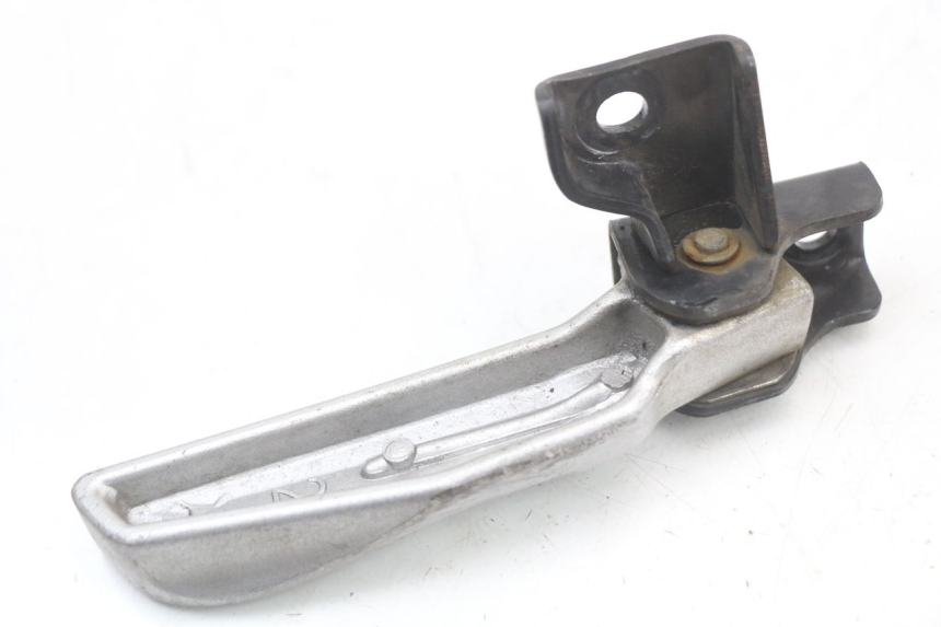 photo de PEDANA POSTERIORE SINISTRA SUPPORTO PEUGEOT TWEET 125 (2018 - 2021) - Altra angolazione