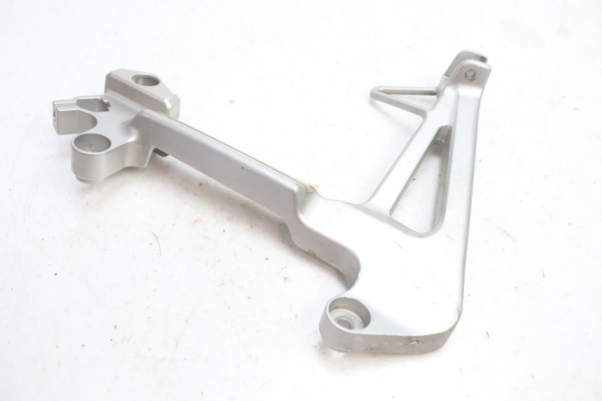 photo de PIASTRA PEDANA POSTERIORE SINISTRA HONDA VFR FI RC46 800 (1998 - 2001) - Altra angolazione