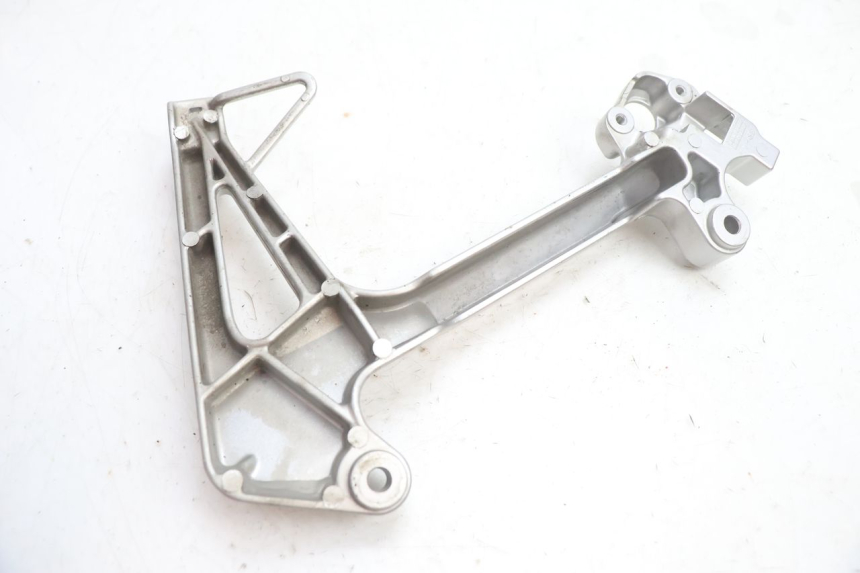 photo de PIASTRA PEDANA POSTERIORE SINISTRA HONDA VFR FI RC46 800 (1998 - 2001) - Vista d'insieme del prodotto