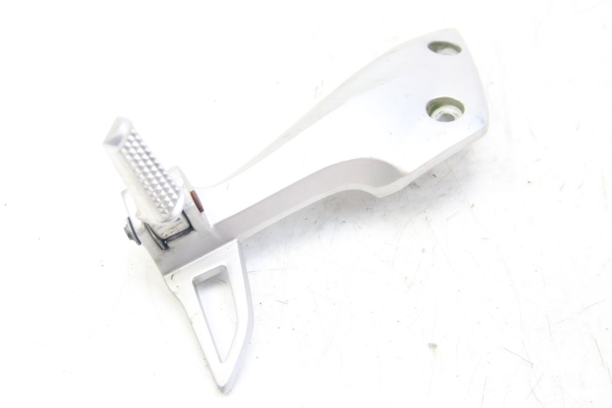 photo de PIASTRA PEDANA POSTERIORE SINISTRA HONDA VISION NSC R 50 (2013 - 2015) - Altra angolazione