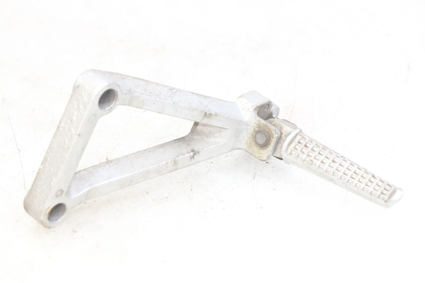 photo de PIASTRA PEDANA POSTERIORE SINISTRA DAELIM VJ ROADWIN FI 125 (2008 - 2017) - Vista principale