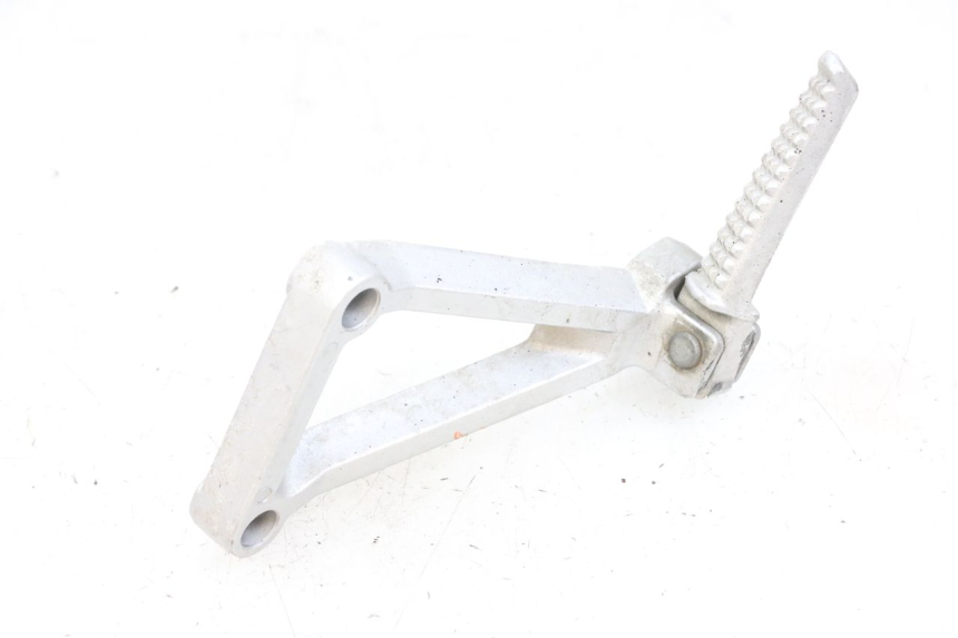 photo de PIASTRA PEDANA POSTERIORE SINISTRA DAELIM VJ ROADWIN FI 125 (2008 - 2017) - Vista d'insieme del prodotto