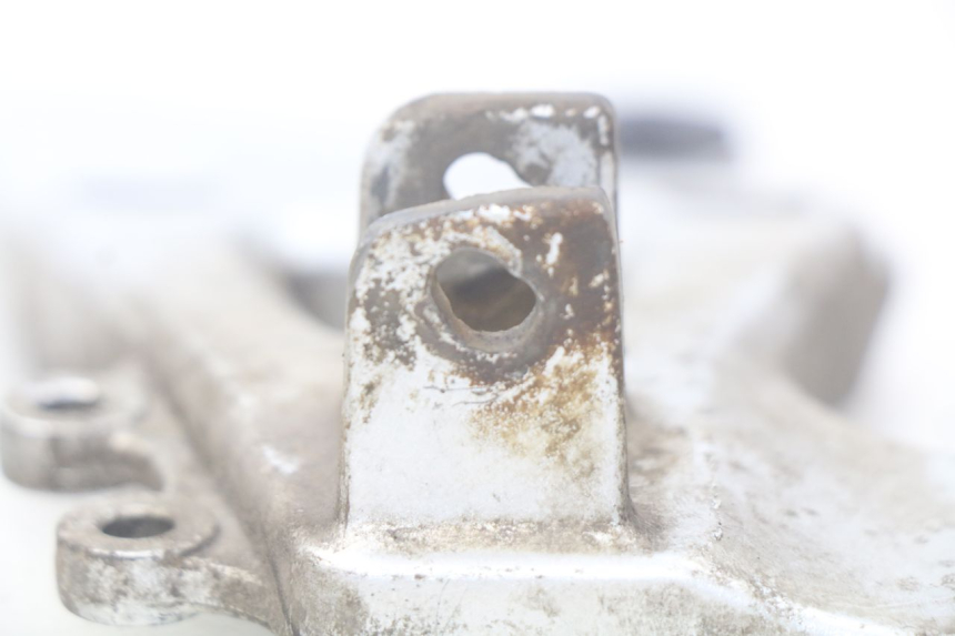 photo de PIASTRA PEDANA POSTERIORE SINISTRA SUZUKI XF FREEWIND 650 (1997 - 2003) - Zoom sullo stato d'uso