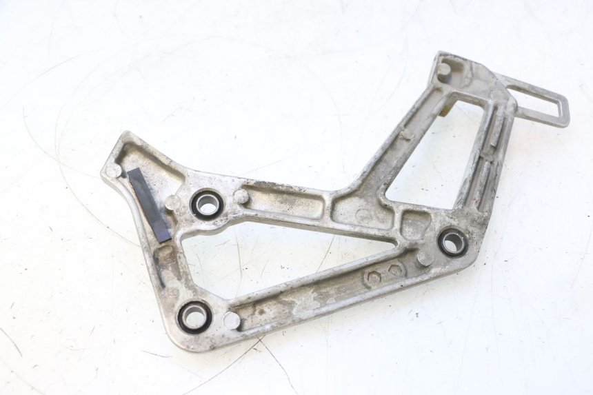 photo de PEDANA POSTERIORE SINISTRA SUPPORTO HONDA XRV AFRICA TWIN 750 (1990 - 1992) - Zoom sullo stato d'uso