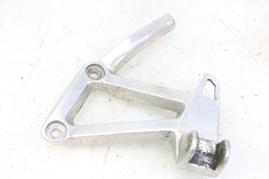 photo de PEDANA POSTERIORE SINISTRA SUPPORTO YAMAHA FZS FAZER 600 (2001 - 2003) - Vista principale