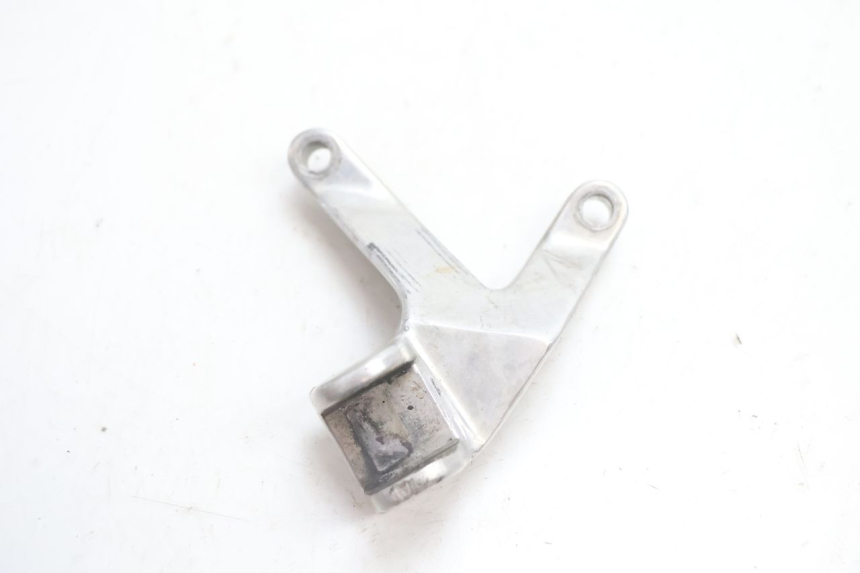 photo de PEDANA POSTERIORE SINISTRA SUPPORTO YAMAHA YZF R GENESIS 750 (1993 - 1998) - Dettaglio del componente
