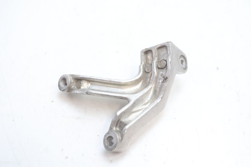 photo de PEDANA POSTERIORE SINISTRA SUPPORTO YAMAHA YZF R GENESIS 750 (1993 - 1998) - Zoom sullo stato d'uso