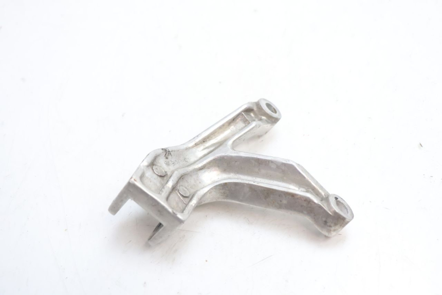 photo de PEDANA POSTERIORE SINISTRA SUPPORTO YAMAHA YZF R GENESIS 750 (1993 - 1998) - Altra angolazione