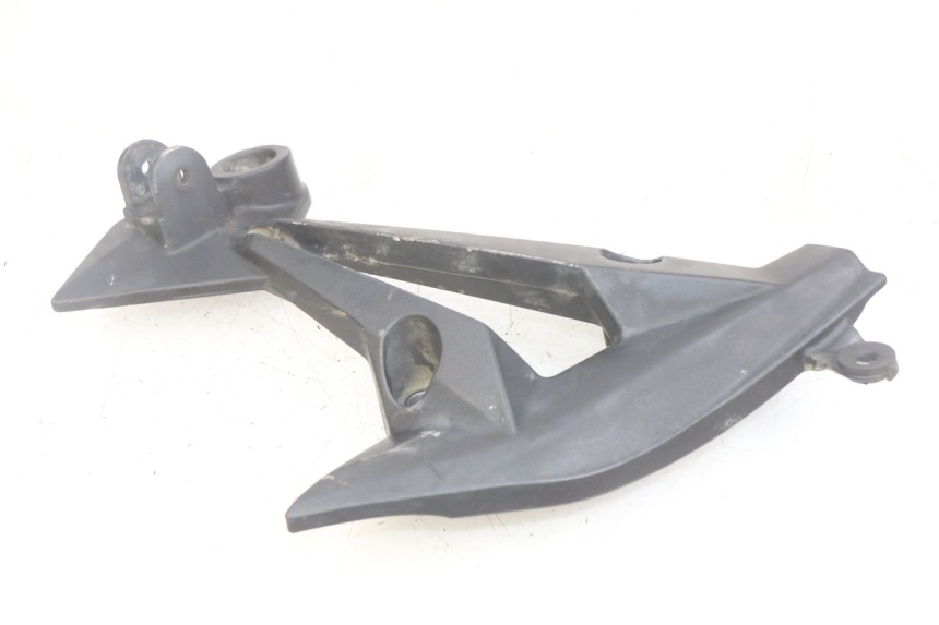 photo de PIASTRA PEDANA POSTERIORE SINISTRA KAWASAKI Z 750 (2007 - 2013) - Altra angolazione