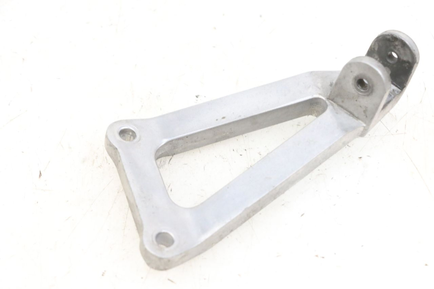 photo de PEDANA POSTERIORE SINISTRA SUPPORTO KAWASAKI ZR 7 750 (1999 - 2004) - Vista principale
