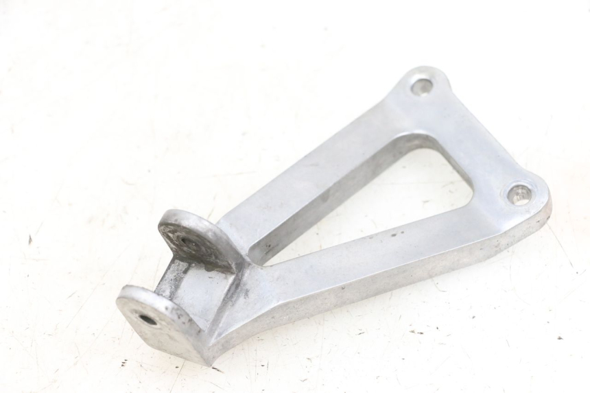 photo de PEDANA POSTERIORE SINISTRA SUPPORTO KAWASAKI ZR 7 750 (1999 - 2004) - Vista d'insieme del prodotto