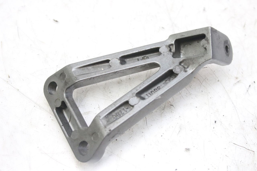 photo de PIASTRA PEDANA POSTERIORE SINISTRA KAWASAKI ZX-6R ZX6R 600 (1995 - 1997) - Zoom sullo stato d'uso