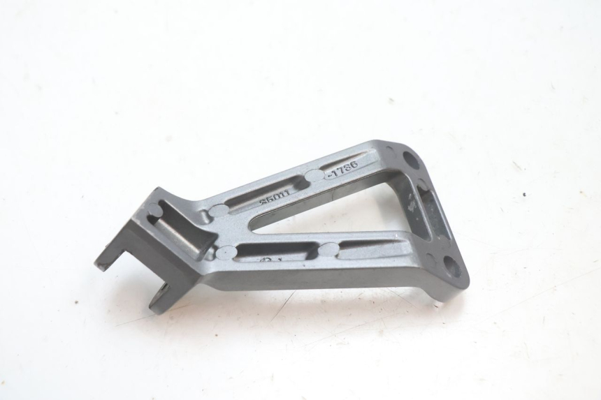 photo de PIASTRA PEDANA POSTERIORE SINISTRA KAWASAKI ZX-6R ZX6R 600 (1995 - 1997) - Primo piano tecnico