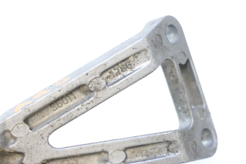 photo de PIASTRA PEDANA POSTERIORE SINISTRA KAWASAKI ZX-6R ZX6R 600 (1995 - 1997) - Dettaglio del componente