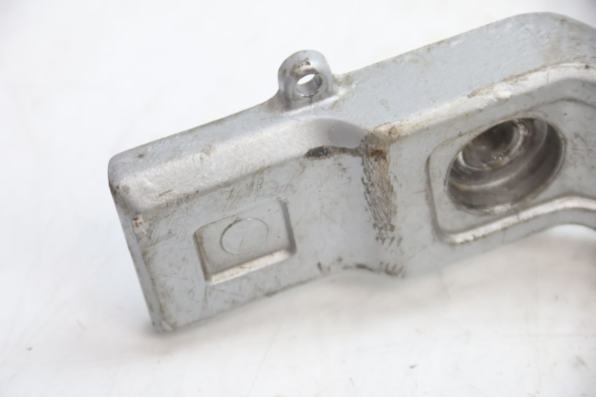photo de PEDANA ANTERIORE DESTRA SUPPORTO PEUGEOT 103 SPX CLIP 50 (1989 - 1992) - Dettaglio del componente
