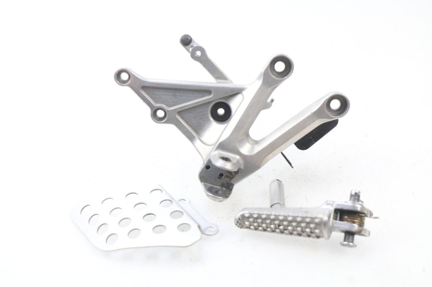 photo de PEDANA ANTERIORE DESTRA SUPPORTO HONDA CBR RR FIREBLADE 1000 (2006 - 2007) - Vista principale