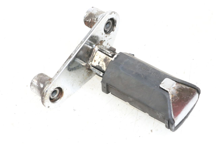 photo de PEDANA ANTERIORE DESTRA SUPPORTO APRILIA CLASSIC 125 (1995 - 2001) - Zoom sullo stato d'uso