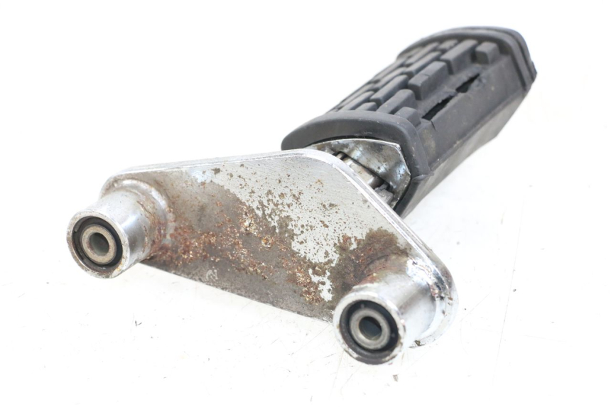 photo de PEDANA ANTERIORE DESTRA SUPPORTO APRILIA CLASSIC 125 (1995 - 2001) - Altra angolazione