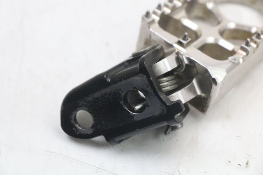 photo de PEDANA ANTERIORE DESTRA SUPPORTO HONDA CRF R 250 (2020 - 2021) - Vista d'insieme del prodotto