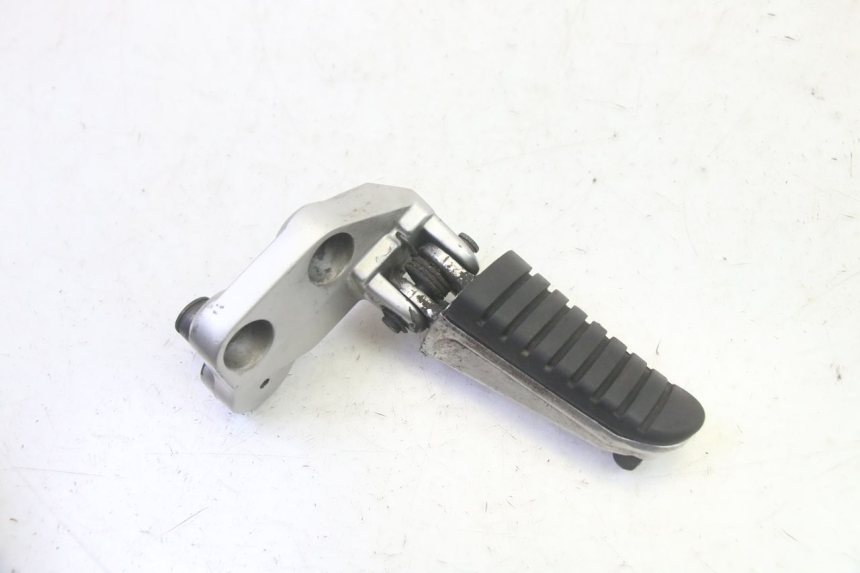 photo de PEDANA ANTERIORE DESTRA SUPPORTO SUZUKI DL V STROM 1000 (2002 - 2007) - Vista principale