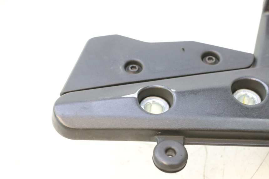 photo de PEDANA ANTERIORE DESTRA SUPPORTO KAWASAKI ER-6 ER6 F ABS 650 (2012 - 2016) - Primo piano tecnico
