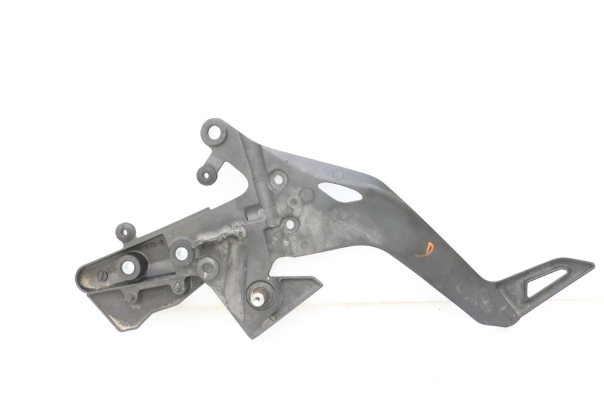 photo de PEDANA ANTERIORE DESTRA SUPPORTO KAWASAKI ER-6 ER6 F ABS 650 (2012 - 2016) - Stato della superficie e materiale