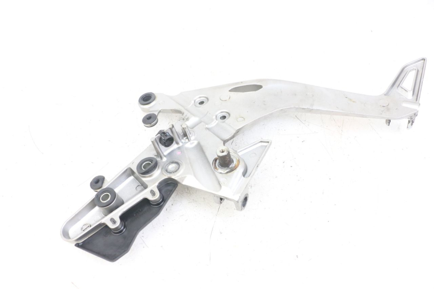 photo de PEDANA ANTERIORE DESTRA SUPPORTO KAWASAKI ER-6 ER6 N 650 (2012 - 2016) - Dettaglio del componente