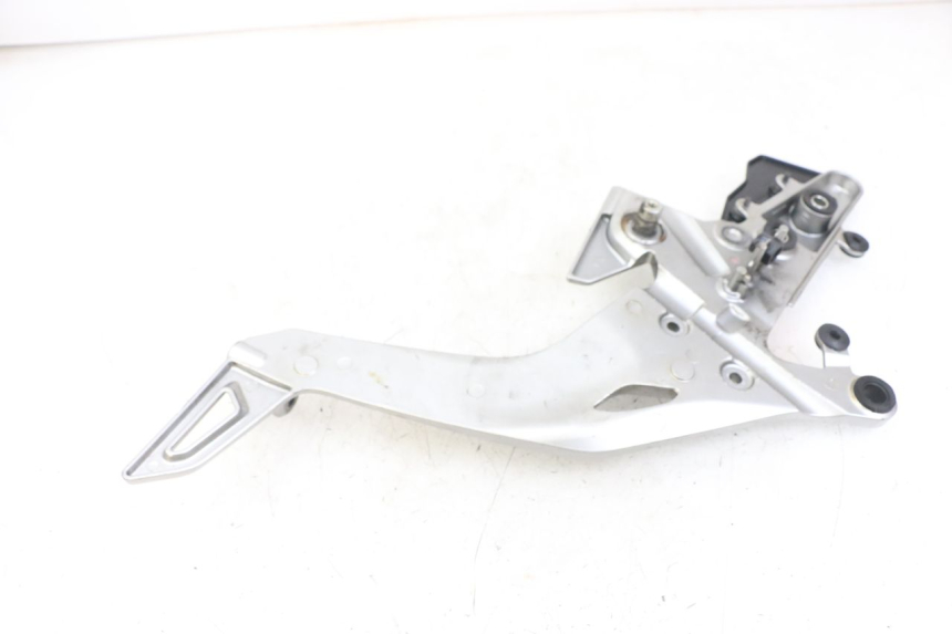 photo de PEDANA ANTERIORE DESTRA SUPPORTO KAWASAKI ER-6 ER6 N 650 (2012 - 2016) - Altra angolazione