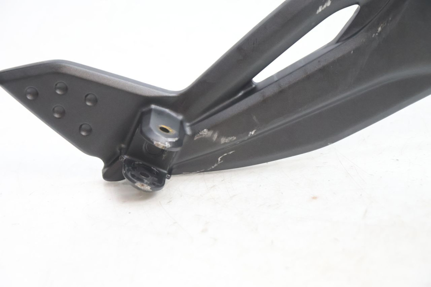 photo de PEDANA ANTERIORE DESTRA SUPPORTO KAWASAKI ER-6 ER6 N 650 (2005 - 2009) - Dettaglio del componente